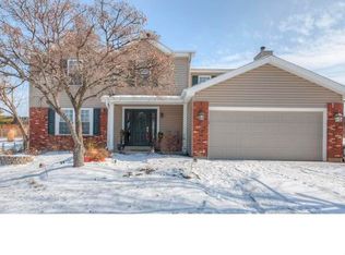 1423 Piedras Pkwy, Fenton, MO 63026