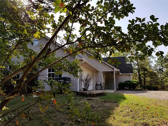 3rd image of 104 Lakeview Dr