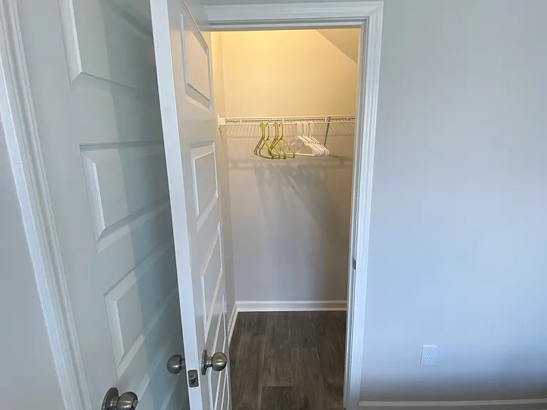 Talladega Dr — Photo 25