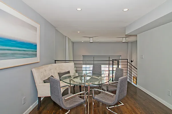 Sold by Hudson 3 Inc | media 17