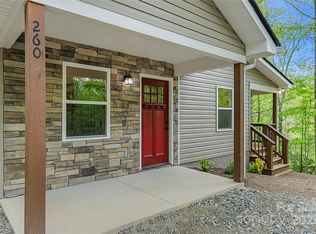 260 Cotton Top Dr, Brevard, NC 28712