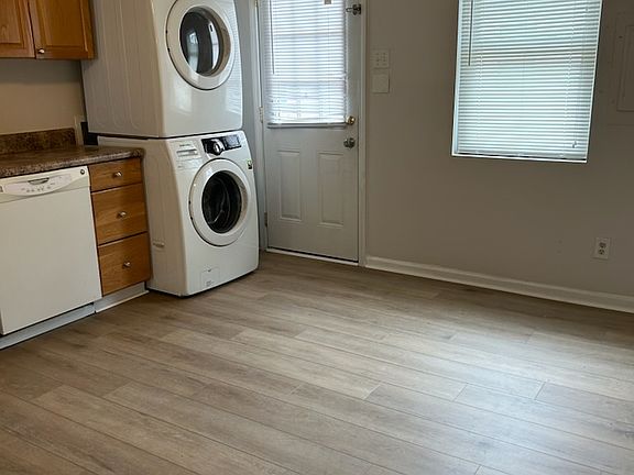 Kitchen--brand new floor