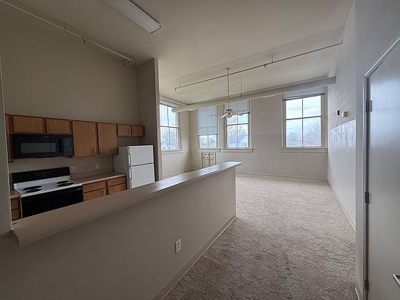 2nd image of 400 E South A St #418