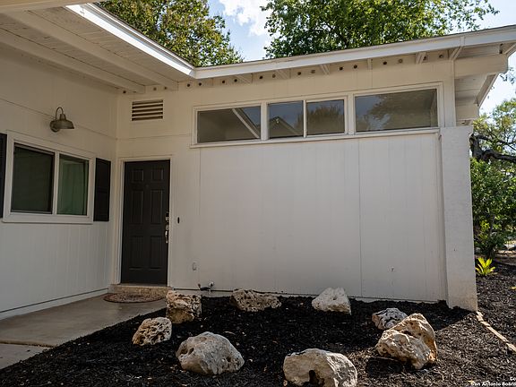 3rd image of 9518 NONA KAY DR
