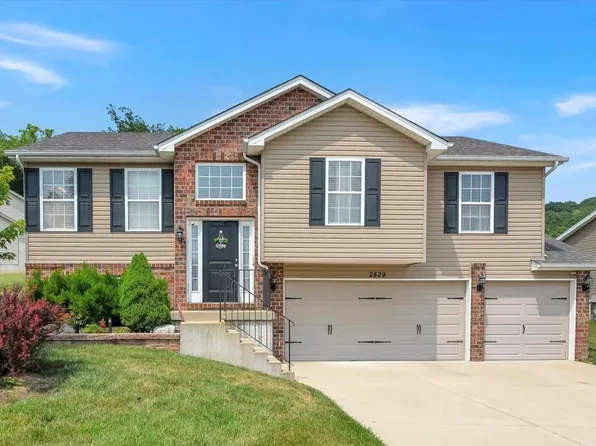 2829 Mallard Ct, Imperial, MO 63052