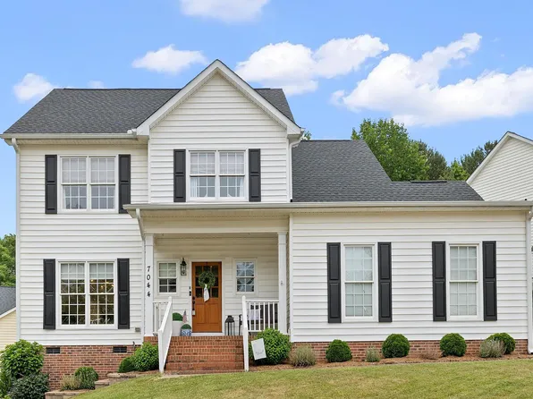 7044 Bellard Ct, Raleigh, NC 27617