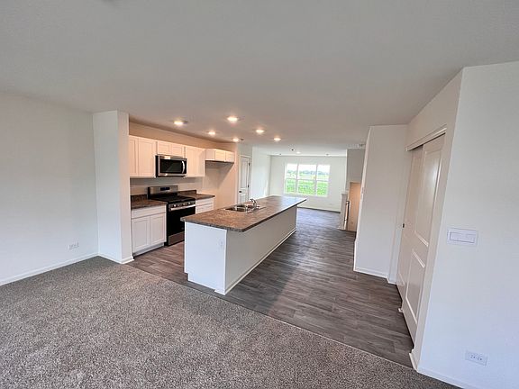 5th image of 2491 Bella Dr