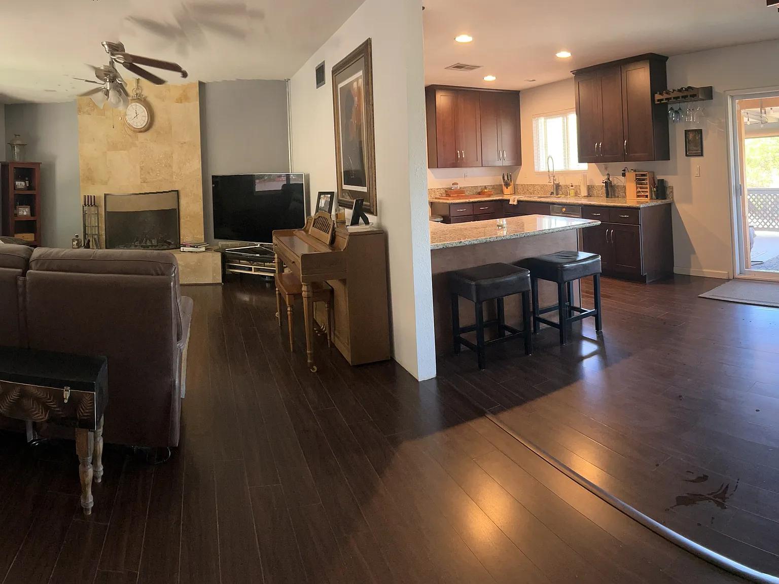 3 bed, 1640 sqft, $1,700 — Photo 3