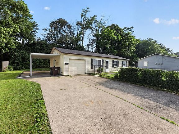 3rd image of 3213 Niagara St