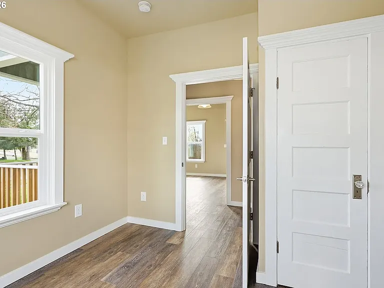 503 S Washington St — Photo 28