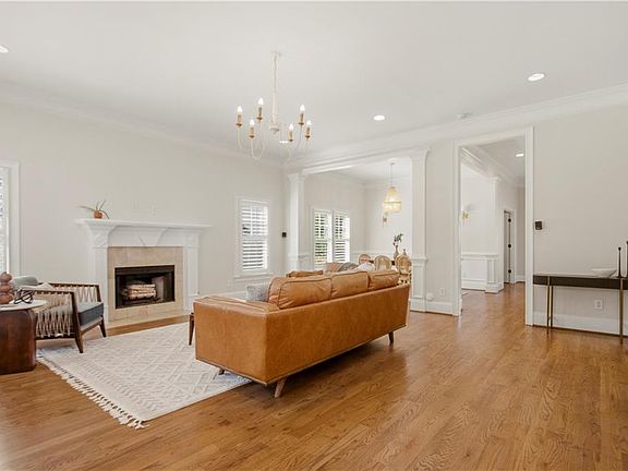 3rd image of 2038 Spink St NW