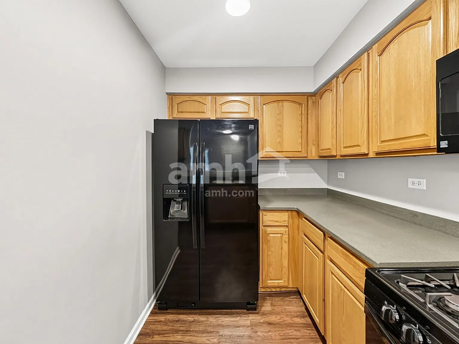 2 bed, 2.5 bath, 1350 sqft, $2,470 — Photo 4
