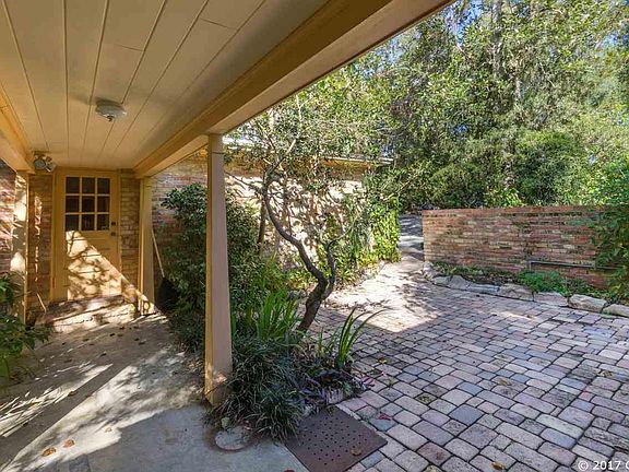 4th image of 3840 NW 15th St