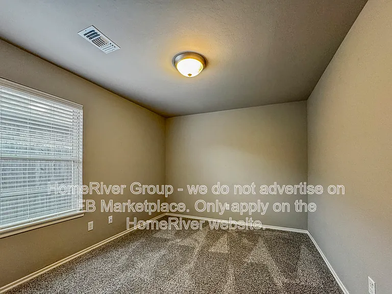 19221 Blanco Dr — Photo 11