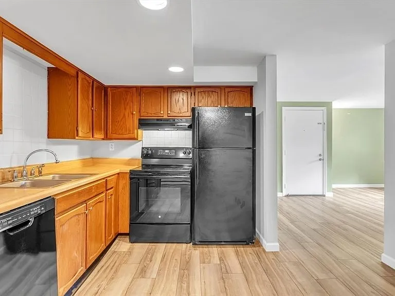 115 South St #114 — Photo 10