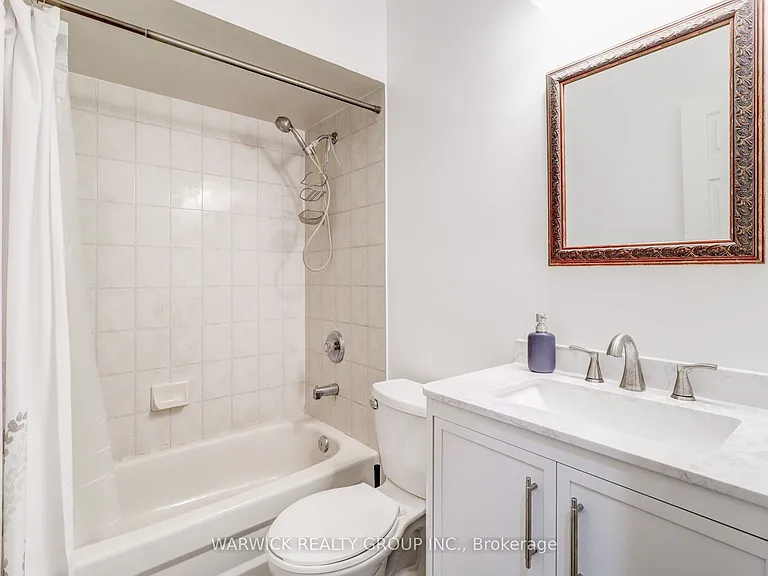 645 Davenport Rd #10 — Photo 17