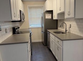 514 Ridge Rd SE APT 111, Washington, DC 20019