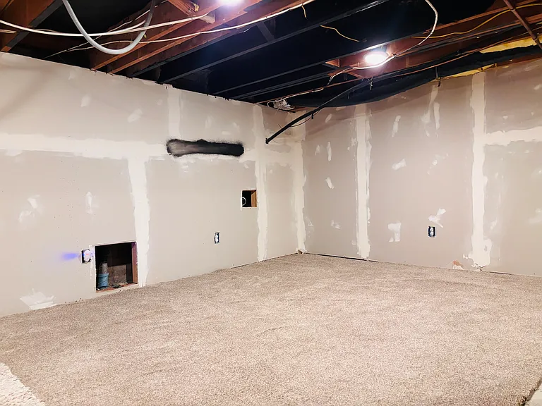 302 E Yellow Feather Dr — Photo 15