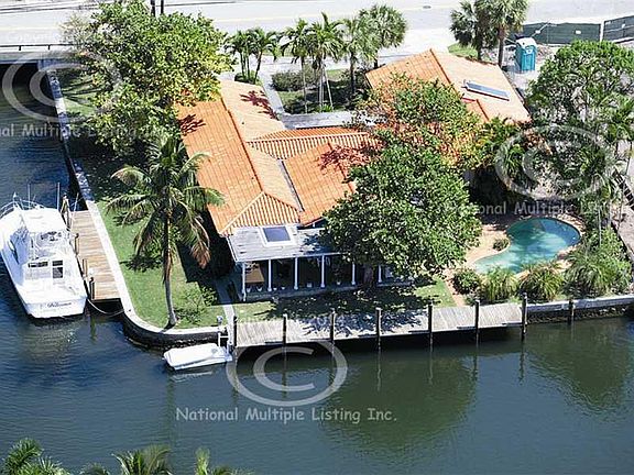 2nd image of 209 Seven Isles Drive