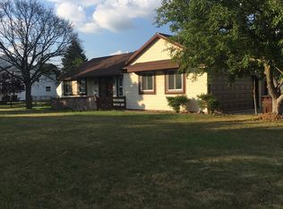 206 Maria Dr, Lansing, MI 48917