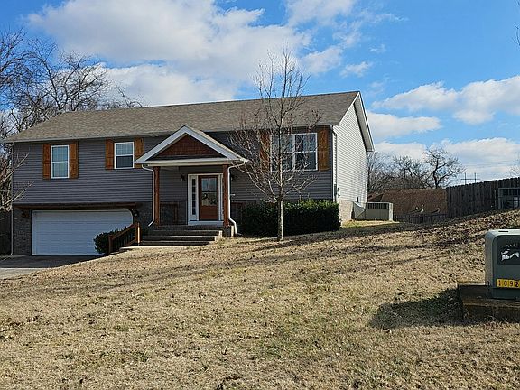 2nd image of 1809 Susan Rd