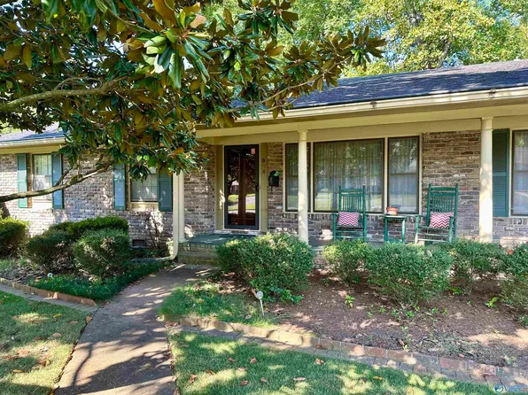 804 Cleermont Dr SE, Huntsville, AL 35801