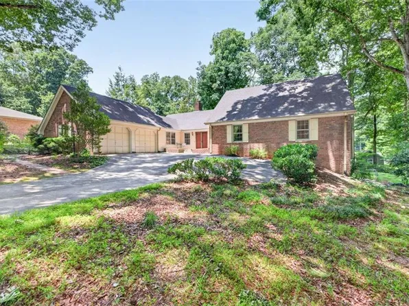 2220 Valley Creek Cir, Snellville, GA 30078