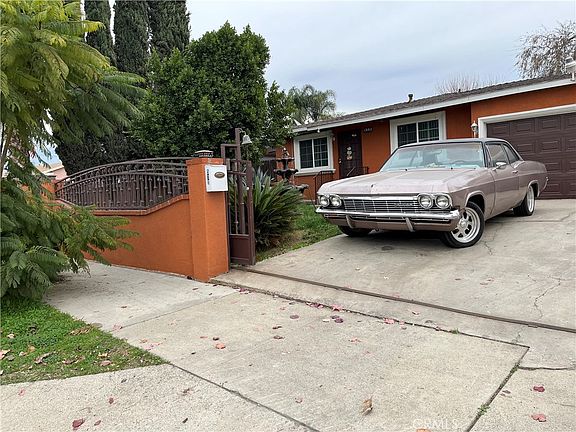 3rd image of 519 S Cypress Ave