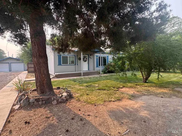 847 N 6th St, Payette, ID 83661