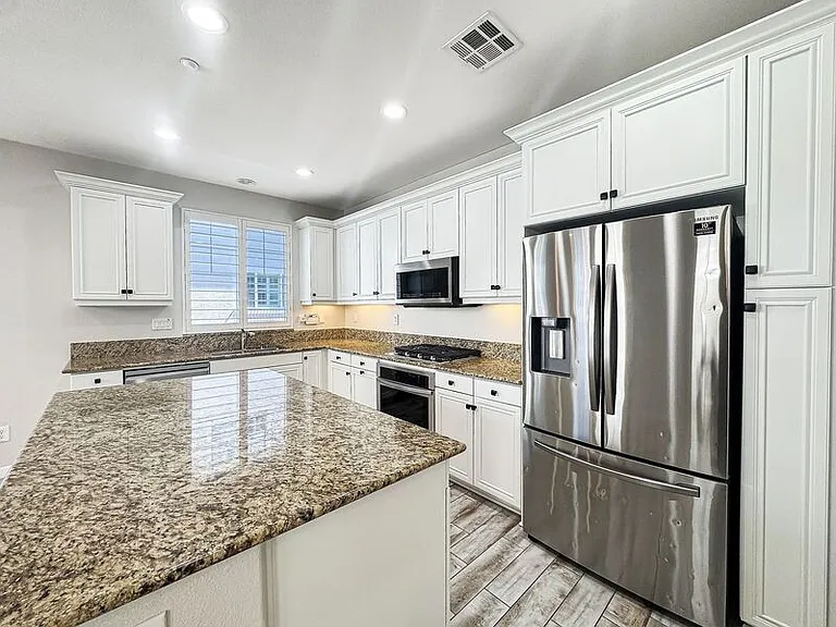 3011 Cole Grade Dr — Photo 9