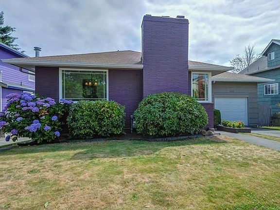 Front of this 4 bedroom home