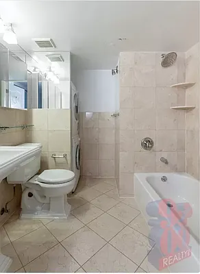 Rented by REAL New York | media 4