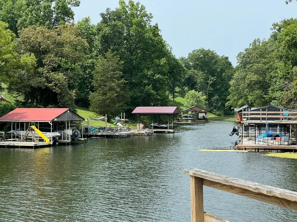 325 Cash Dr, Dry Ridge, KY 41035