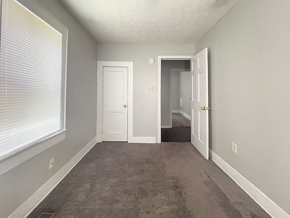 4th image of 1711 N Ball Ave
