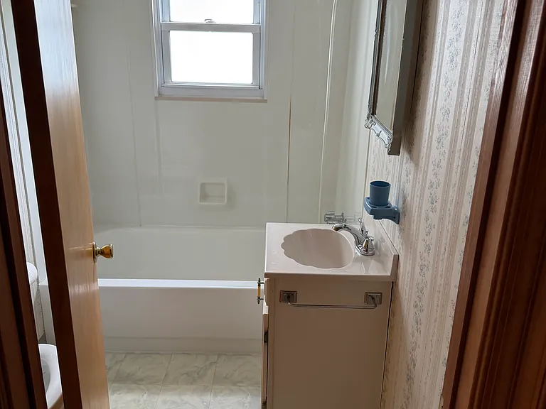 2298 S Dupont Blvd — Photo 5