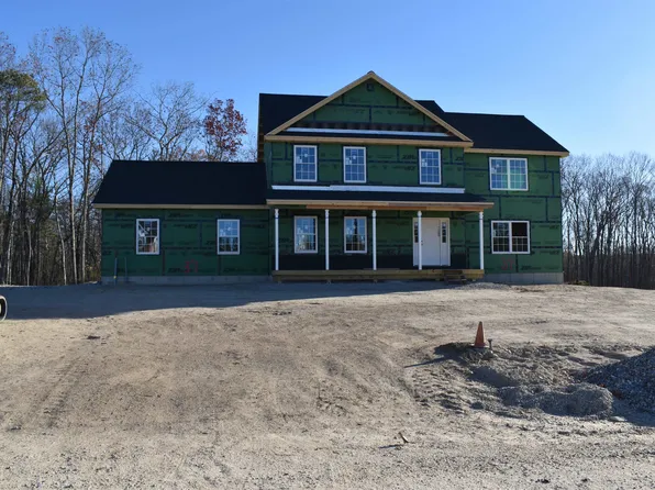 37 Daniel Road, Derry, NH 03038