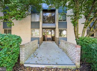 14427 Parkvale Rd APT 8, Rockville, MD 20853