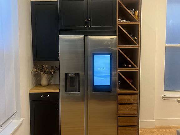 4th image of 520 N Paulina St APT 1