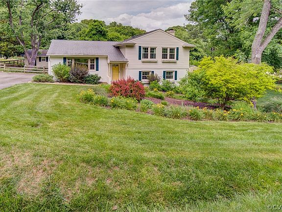 2nd image of 8336 McCaw Dr