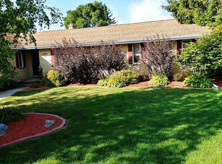 8222 64th Ave, Kenosha, WI 53142