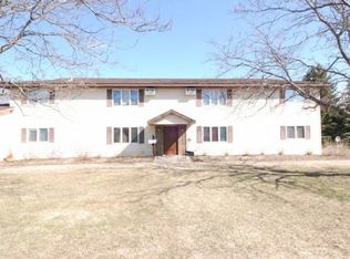 703 N 8th St APT 4, Hudson, WI 54016