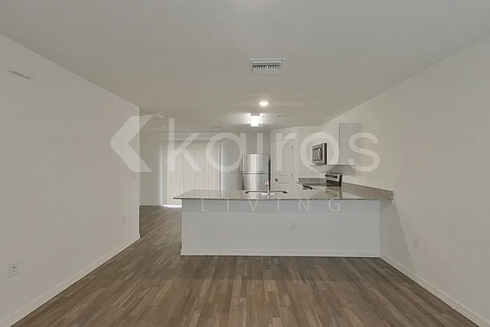 4 bed, 3.0 bath, 1836 sqft, $2,295 — Photo 3