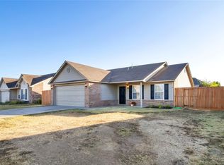 519 S Seminole St, Skiatook, OK 74070