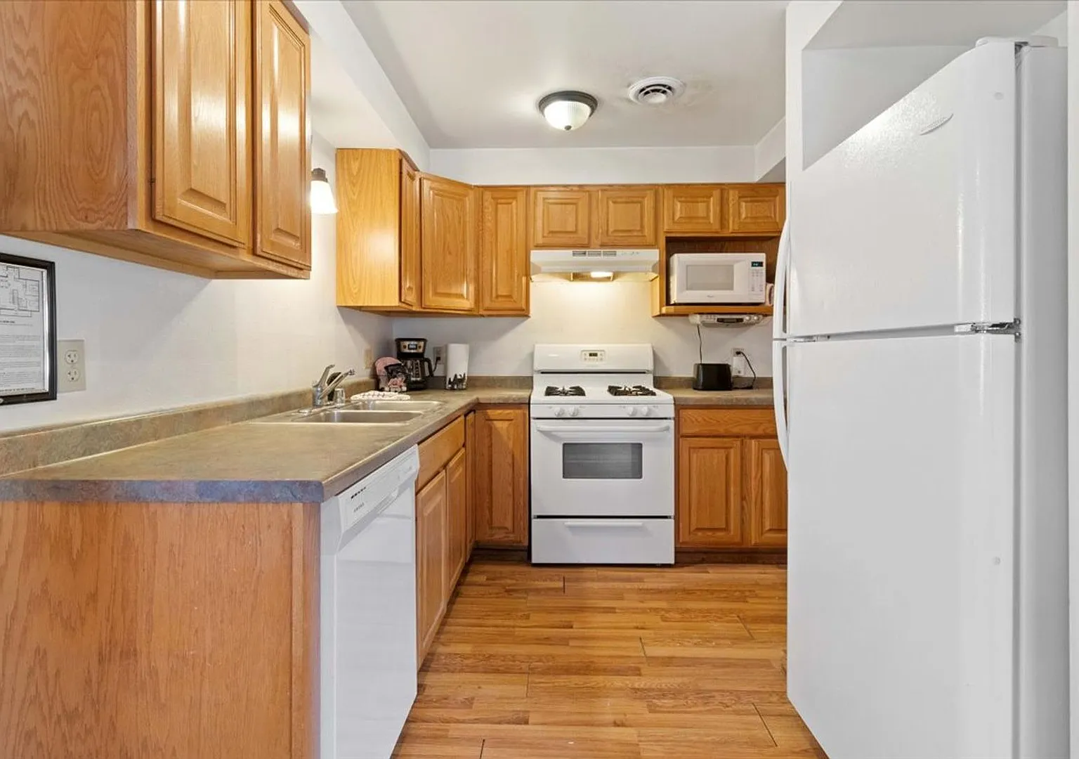 2 Bed / 2 Bath + Loft In Warrens, Wi - First Month Free! — Photo 4