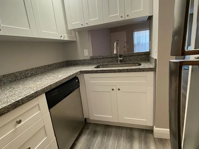 3225 N University Dr — Photo 8