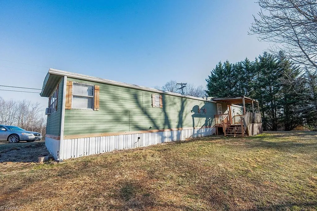 106 Daniels Dell Ln photo 1