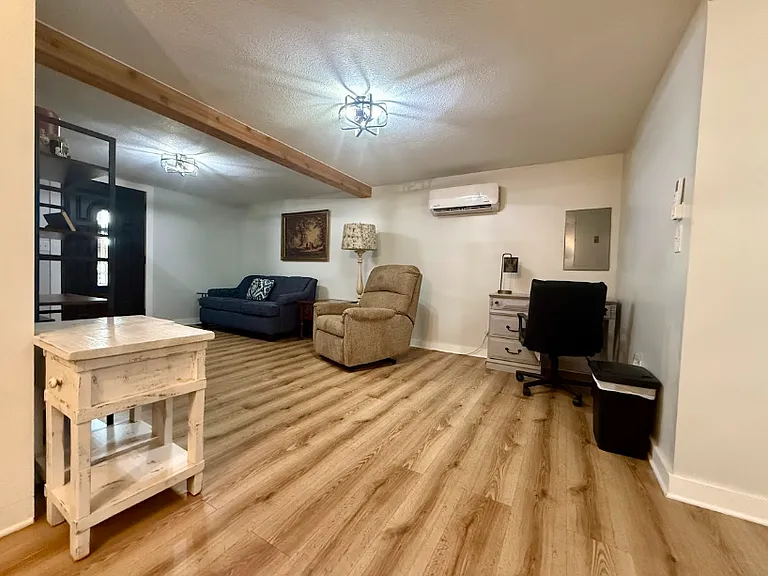 2445 Jones Rd #1 — Photo 14