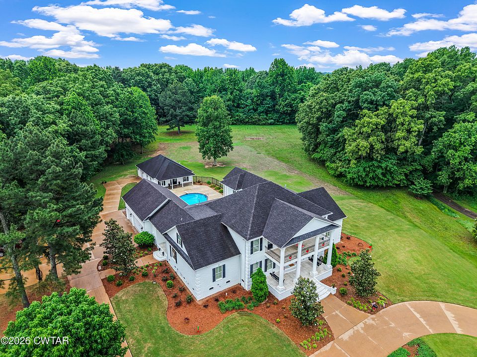 1st image of 40 Pine Lake Dr