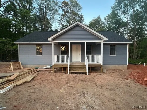 1438 Gills Rd, Powhatan, VA 23139