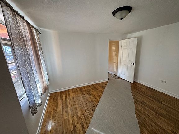 4th image of 1825 Mann St #2